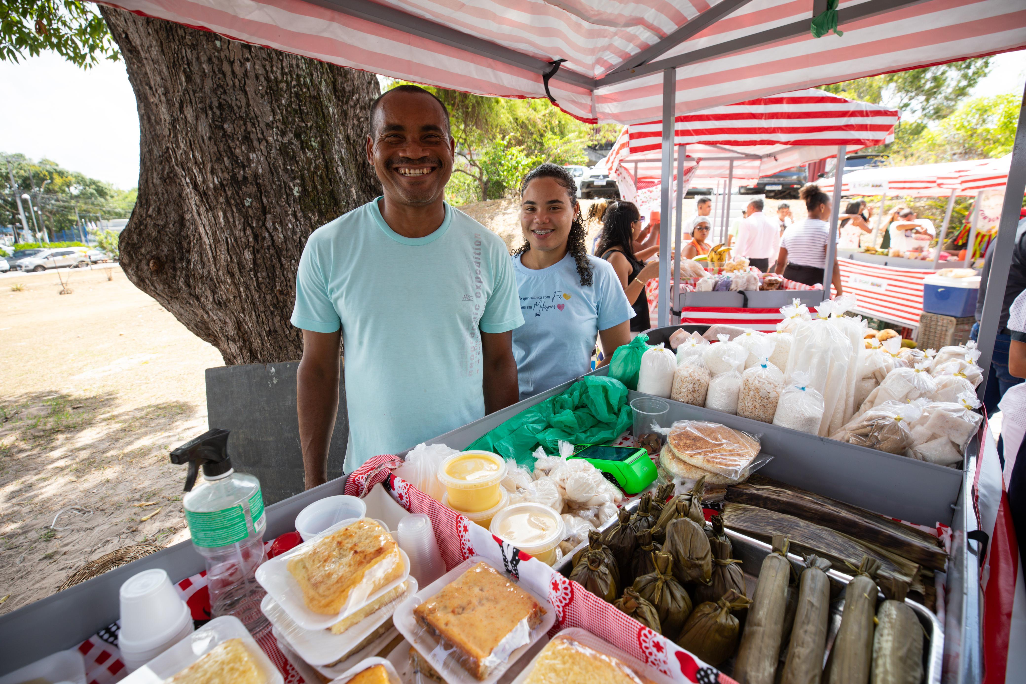 Produtores das feiras da agricultura familiar do município aprovam novas barracas